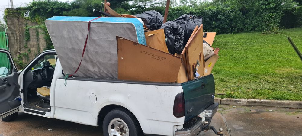 All Photos for Moma Services: Junk Removal, Trash Removal, Hauling, & Donation in Baltimore, MD