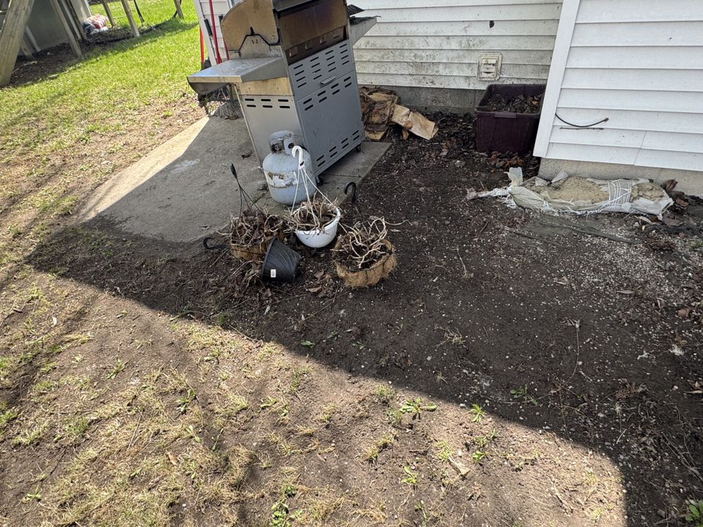 Landscaping Lawn Care for Daugherty's Tough Lawn Care in Essexville, MI