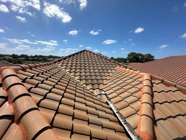 Concrete Cleaning for Hubbard's Pressure Washing in Naples, FL