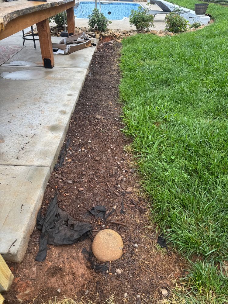 Lawn care and Landscaping for R&M Property Maintenance in Blount County, TN