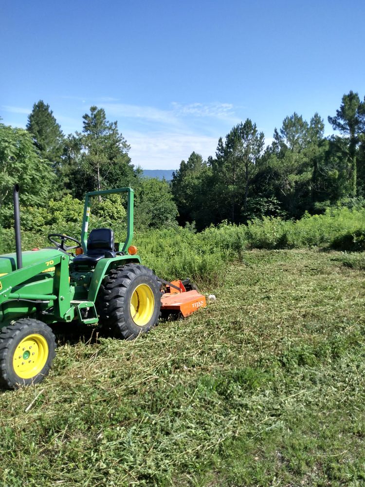 All Photos for KWL Lawn Care in Etowah, TN
