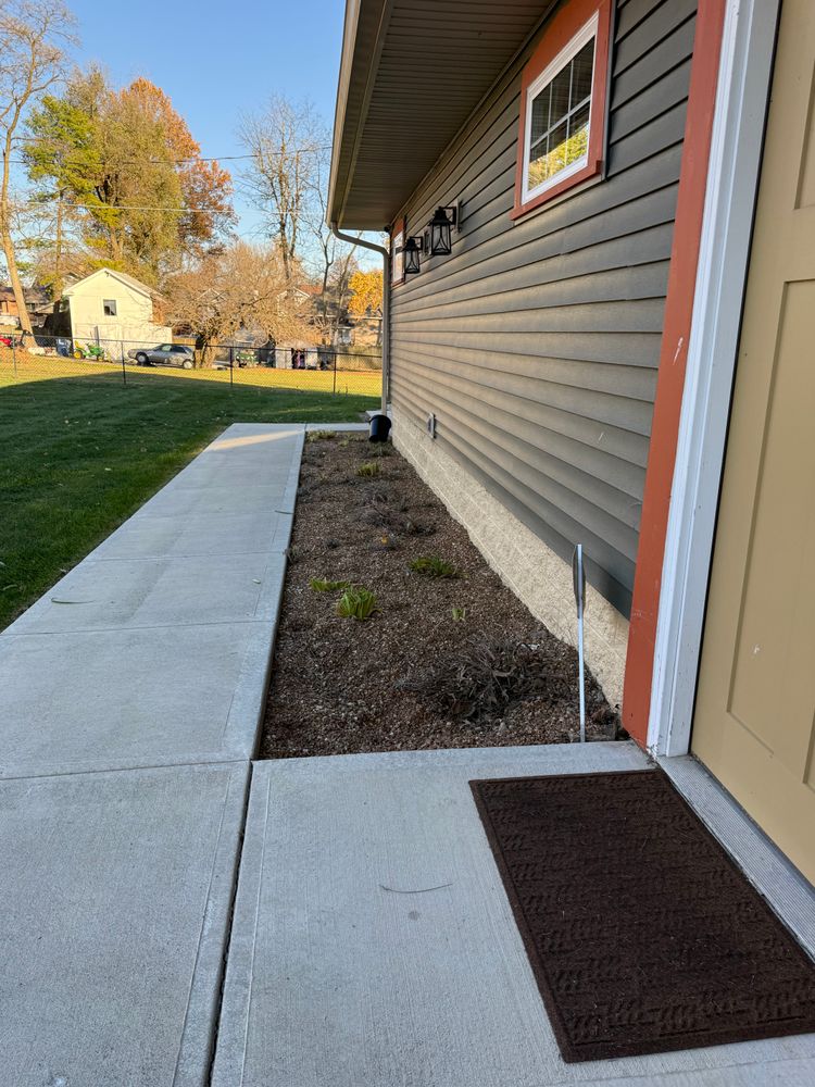 All Photos for Bearforce Lawn Care LLC in Greenfield, IN