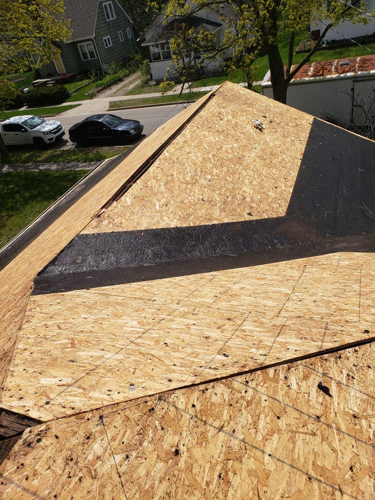 Roofing for Walkers Quality Roofing  in Midland, MI