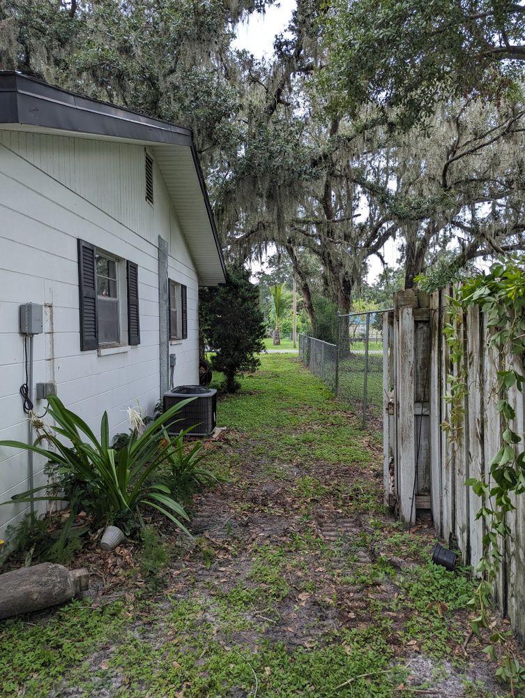 All Photos for Regal Tree Service and Stump Grinding in Wauchula, FL