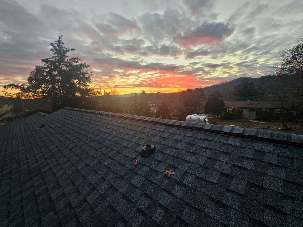 Certainteed Landmark Lifetime Shingles  for Peak Perfection Roofing LLC  in Asheville, NC