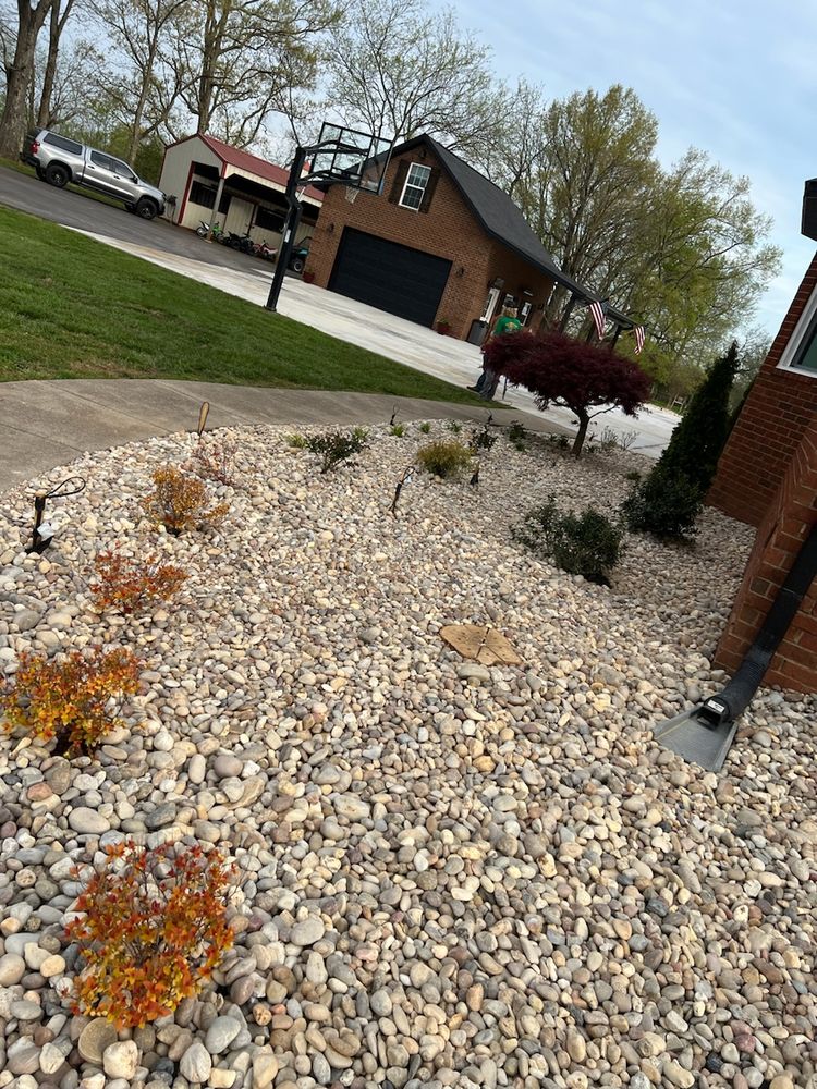 Flower Bed Installations for Adams Lawn Service & Landscaping, Inc. in Shelbyville, TN