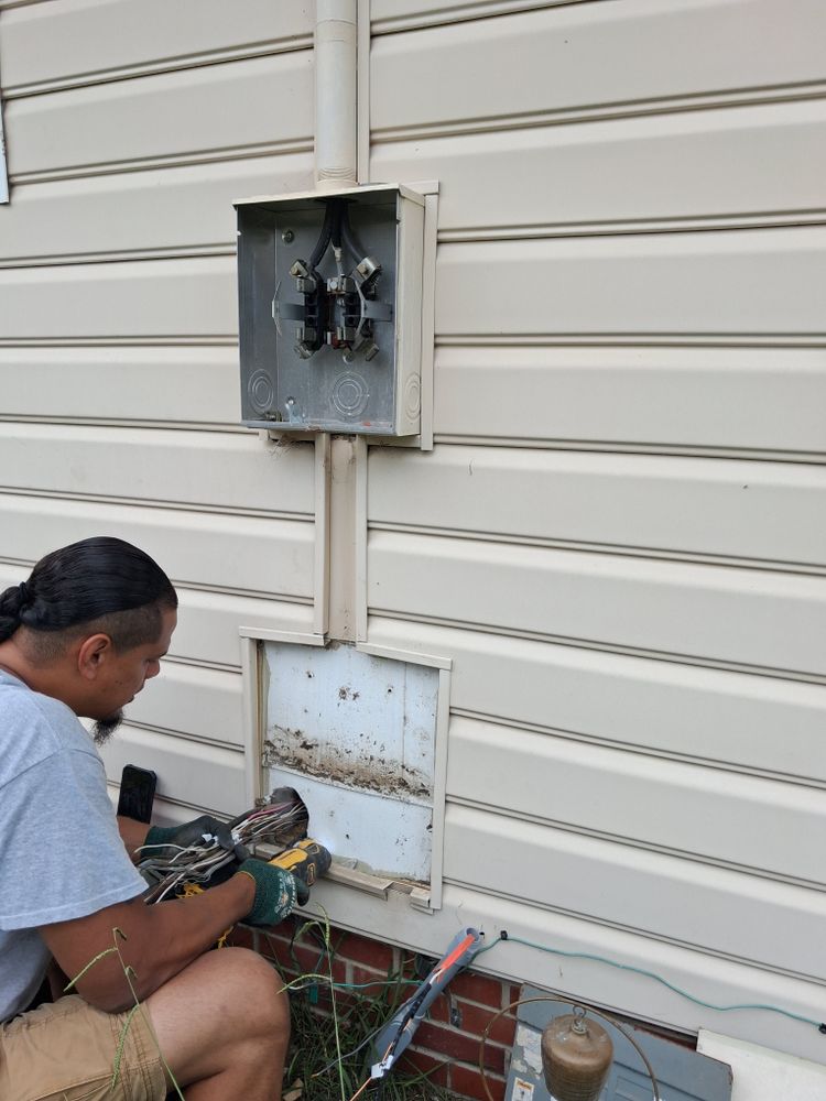 All Photos for Flash Gordon Electric LLC in Hope Mills, NC