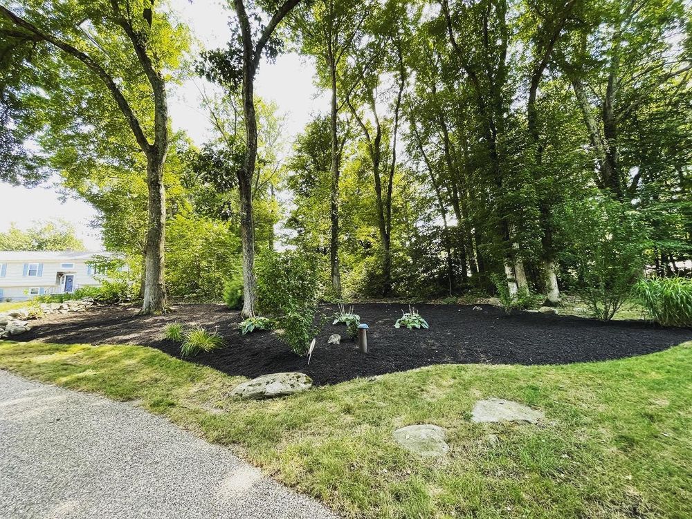 Landscaping for Hennessey Landscaping LLC in Oxford,  CT 