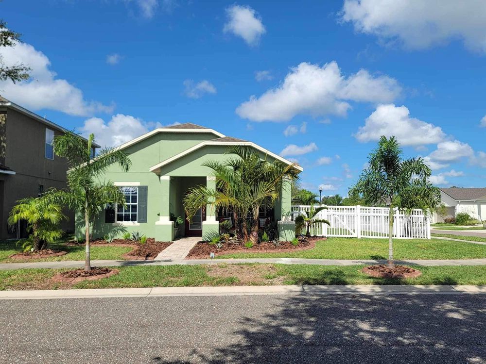 Landscaping for Plant World LLC in Cape Coral, FL