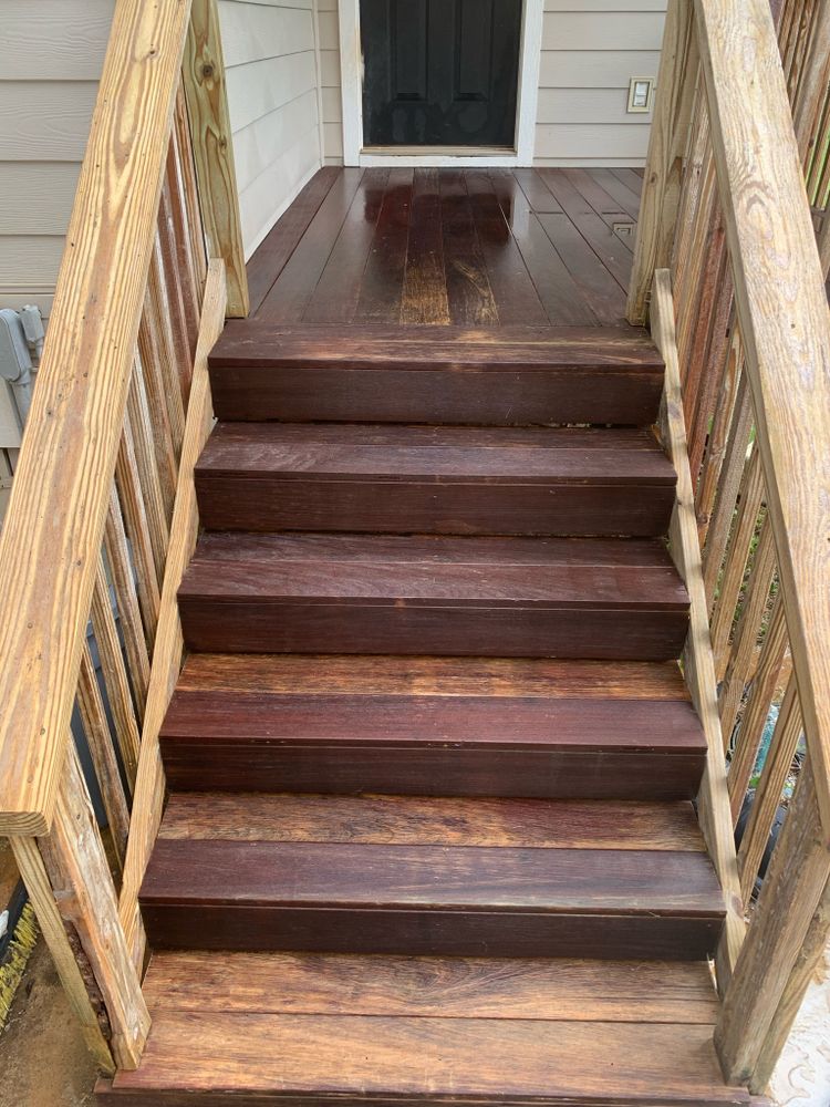 Deck cleaning for JB Applewhite's Pressure Washing in Anderson, SC