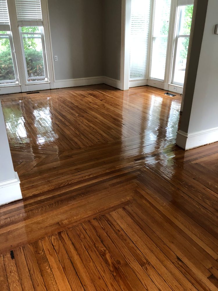 All Photos for Laura Mae Properties in Wolcott, CT