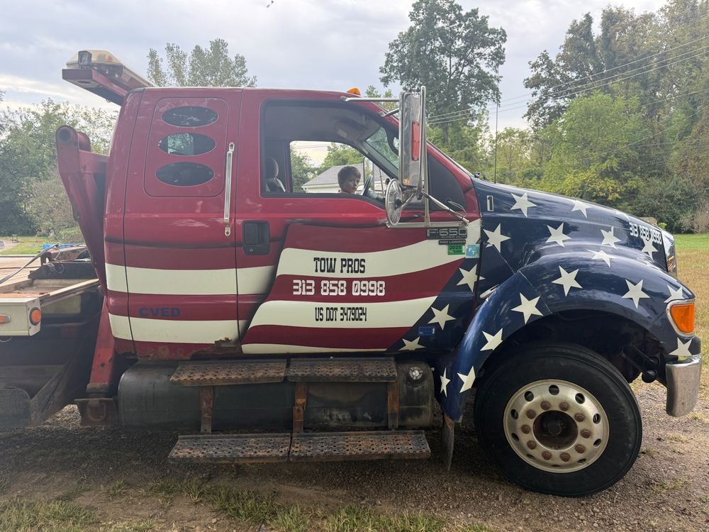 Tow Pros team in Westland, MI - people or person
