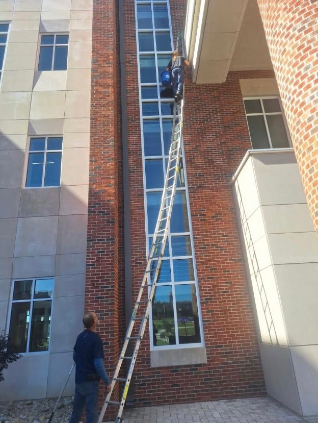 Window Cleaning for Clear Choice Services in Nashville, TN