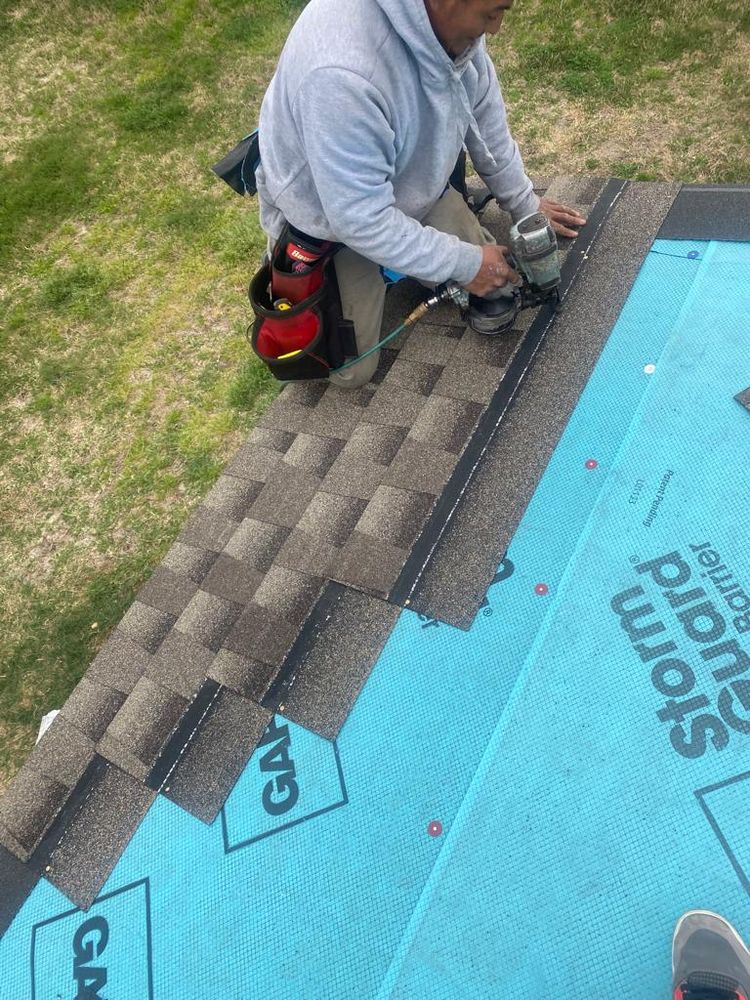 Outdoor Patio for E & E Roofing in Baytown, TX