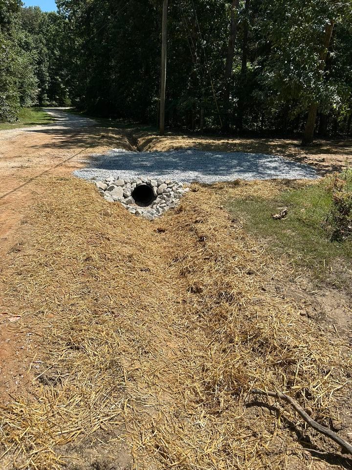 Excavating for JHC Excavation LLC in Hartwell, GA