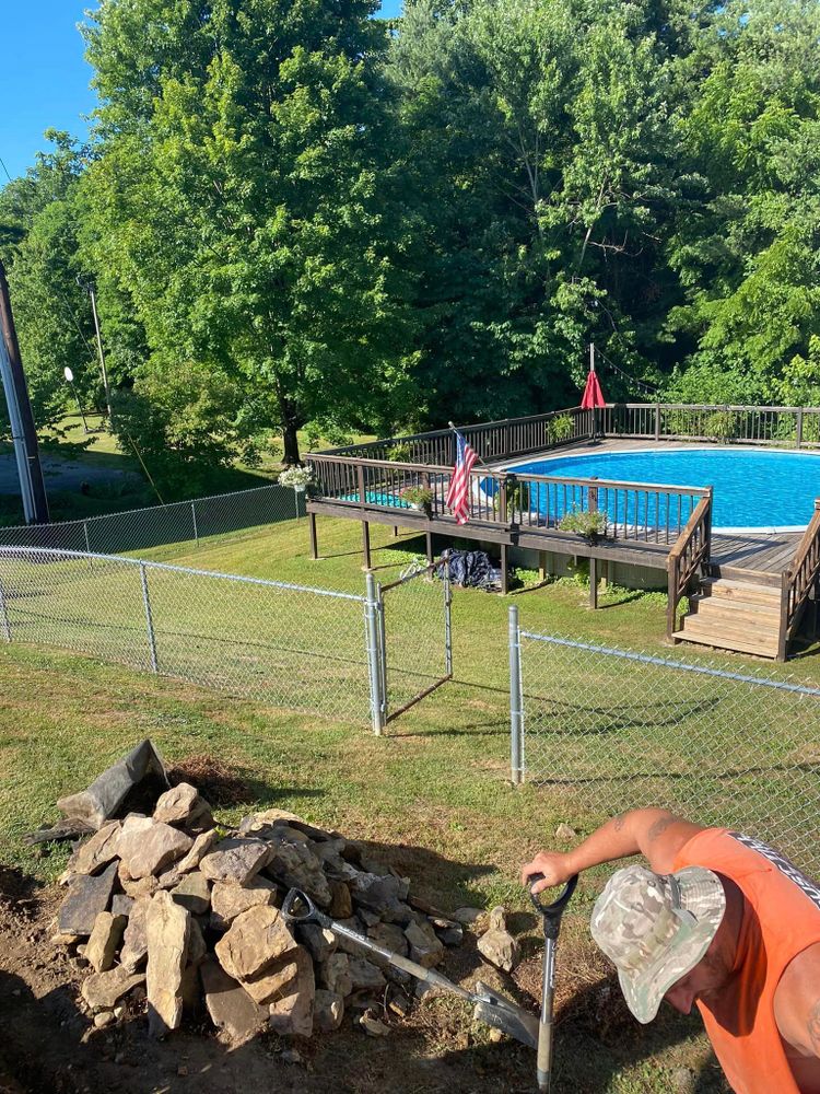 Landscaping for Dust Till Dawn Lawn in London, Kentucky