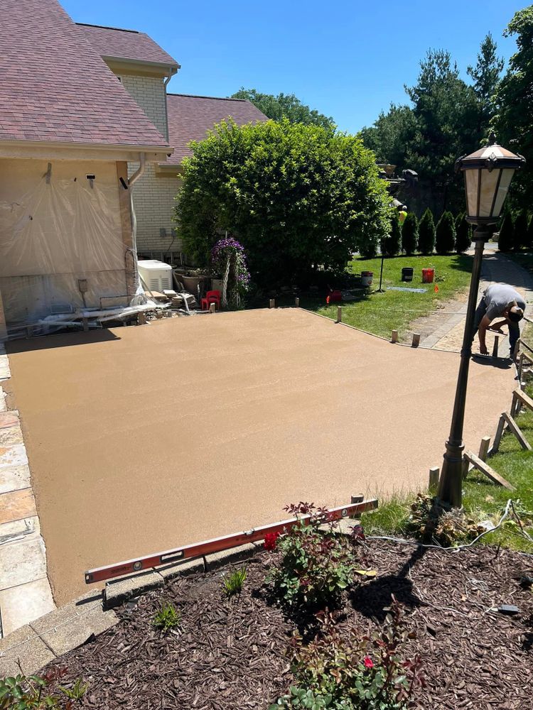   Concrete for Luna Dynasty Concrete in Chicago, IL