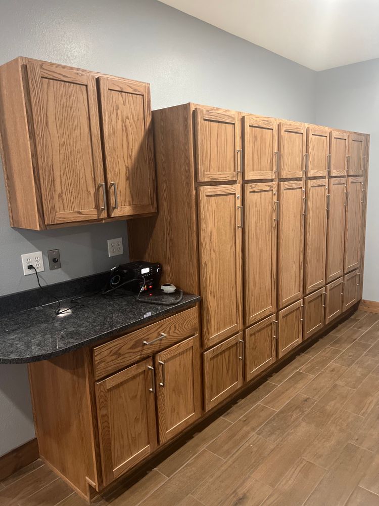 Custom Cabinet Installations for Flatline Contracting LLC in Anderson, MO