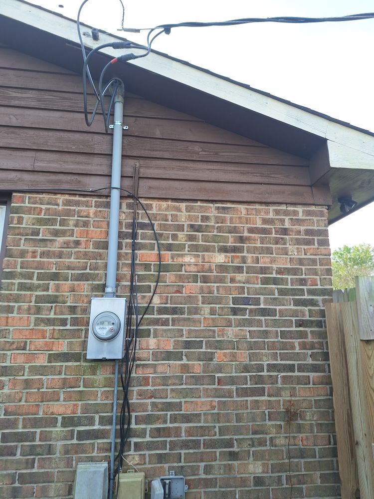 All Photos for Flash Gordon Electric LLC in Hope Mills, NC