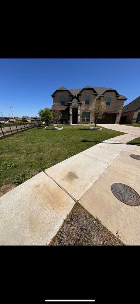 All Photos for Mora’s Lawn Services in Crowley,  TX