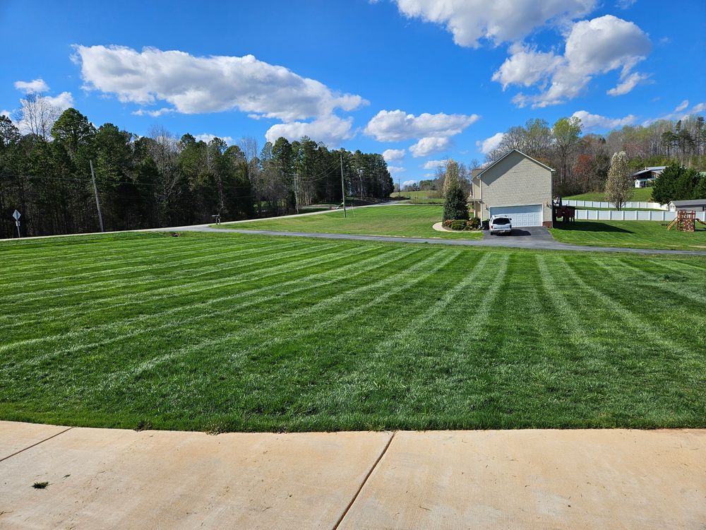 Lawn Care for Gallimore’s Lawn Care in Thomasville, NC