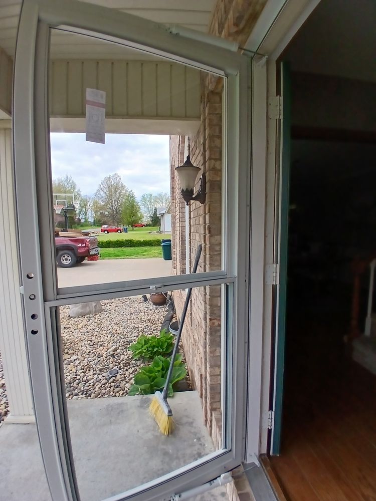 west Frankfort Master and Full Bath Renovations for Dead Tree General Contracting in Carbondale, Illinois