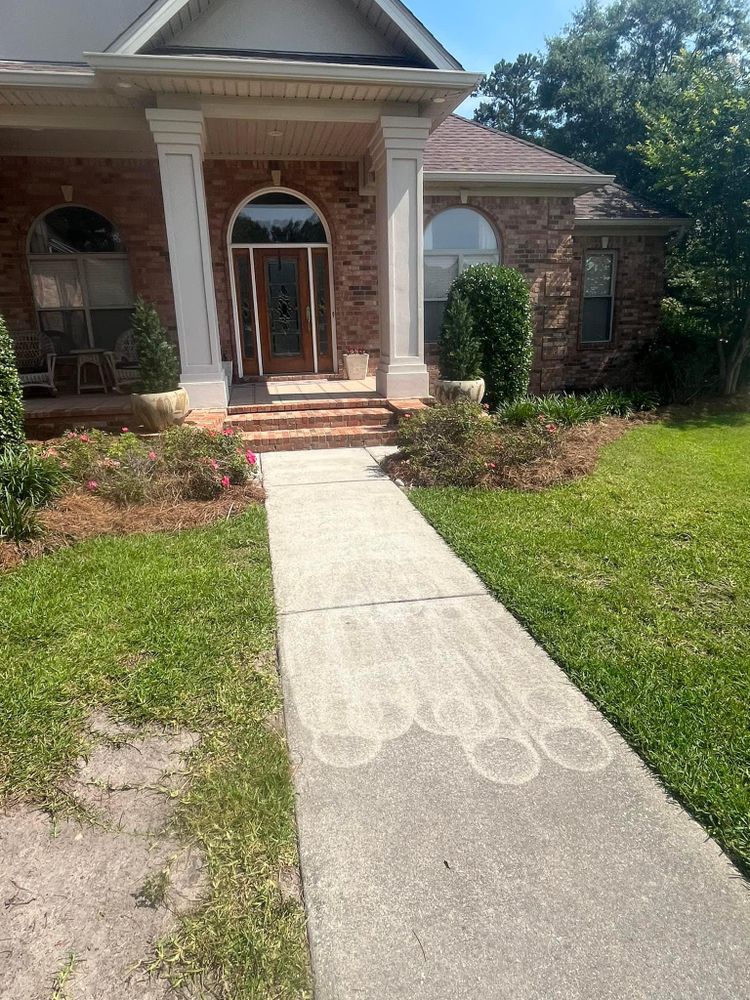 All Photos for All-Star Lawn Care & Soft Washing in Mobile, AL