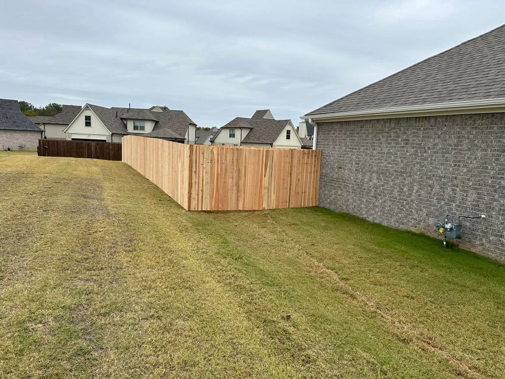 Wood fencing for Frontline Fencing LLC in Hernando, MS
