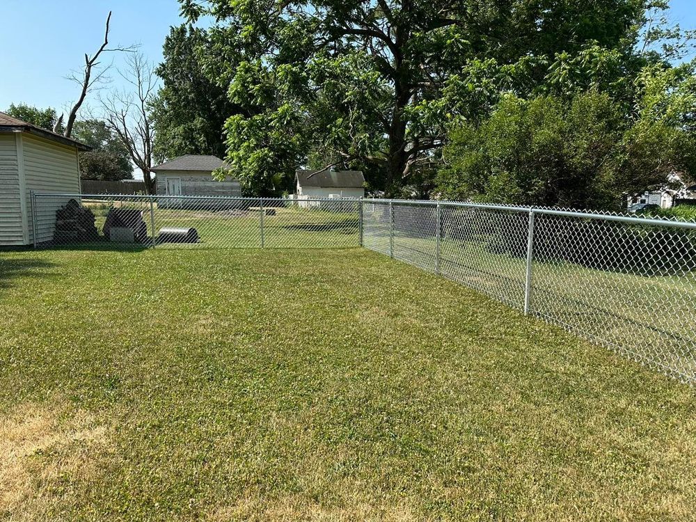 Fence Installation for Illinois Fence & outdoor co. in Kewanee, Illinois