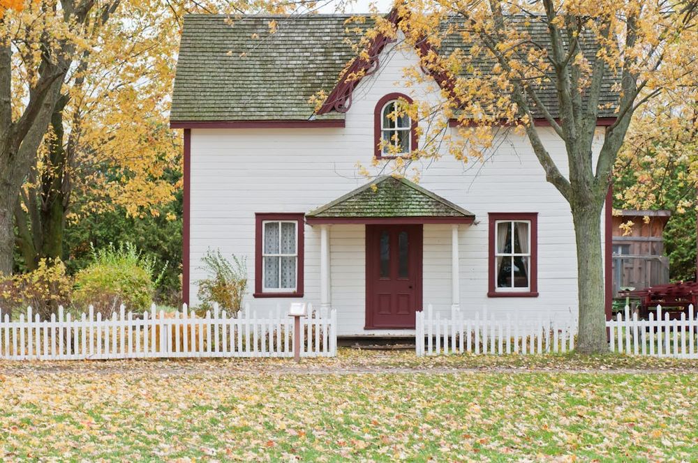 Transform your home's curb appeal with our professional exterior painting service, ensuring durable, weather-resistant finishes that protect and beautify your property for years to come. Satisfaction guaranteed from start to finish. for Vivid Hues Custom Painting LLC in Nashville, TN