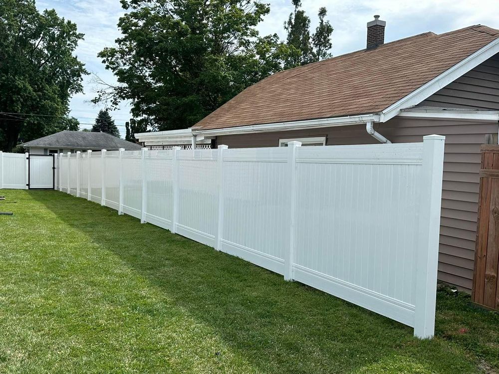 Fence Installation for Illinois Fence & outdoor co. in Kewanee, Illinois