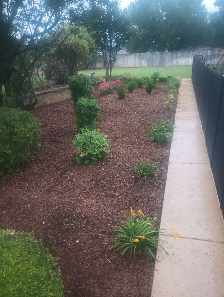 All Photos for Wilson's Yard Work, LLC in Tyler, TX