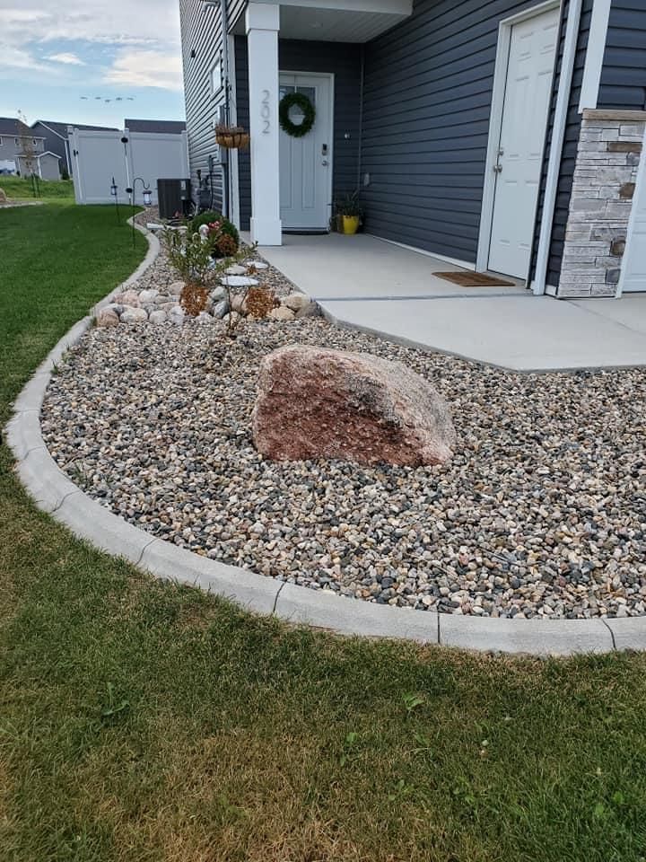 Landscape Curbing for Dust Till Dawn Lawn in London, Kentucky