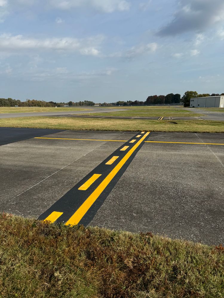 Asphalt Sealcoating for Clear Choice Asphalt Services  in Paducah, KY