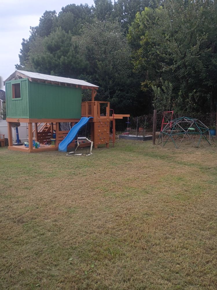 All Photos for Brothers On Point Lawn And Junk Removal in Wilson, NC