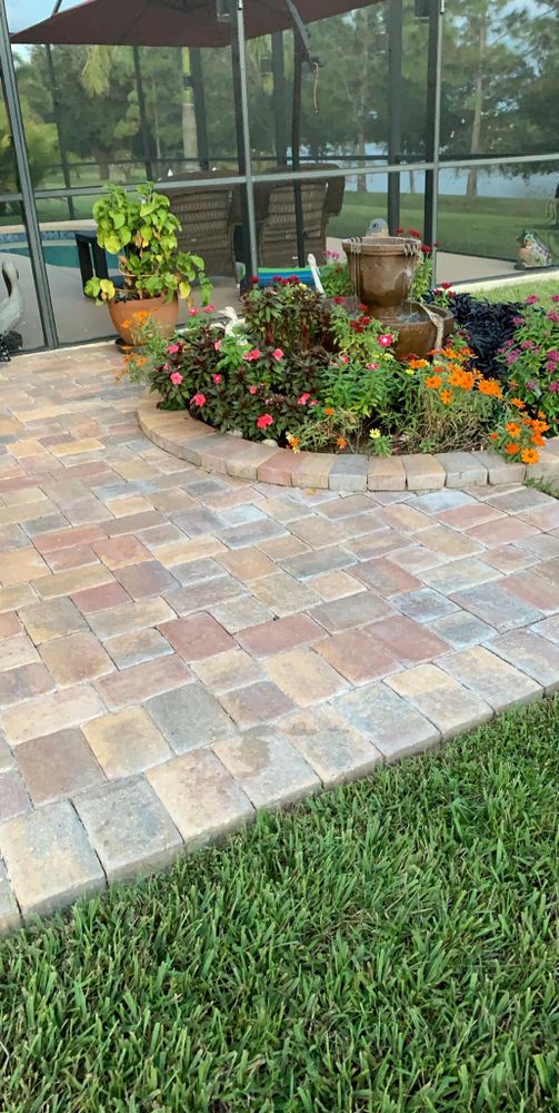 Landscaping for Plant World LLC in Cape Coral, FL
