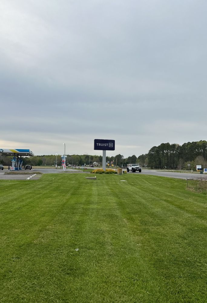 All Photos for Alex’s Grass Care in Salisbury, MD