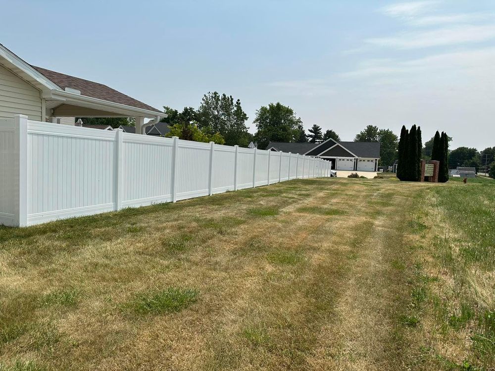 Fence Installation for Illinois Fence & outdoor co. in Kewanee, Illinois