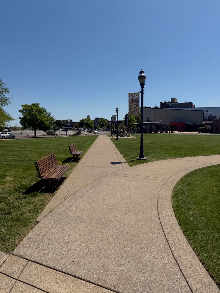 All Photos for Diamond Shine Pressure Washing in Paducah, KY