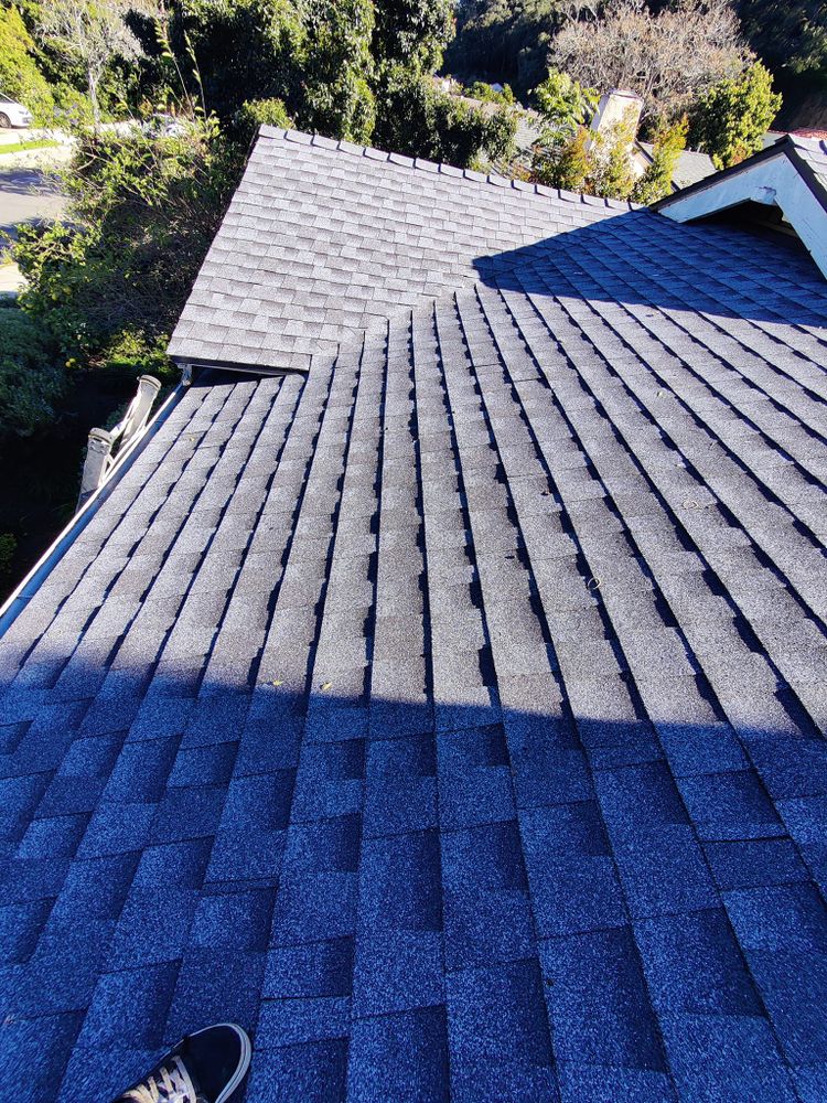 Roofing for Y&V Roofing Installation Maintenance and Repair Service in Palmdale, CA