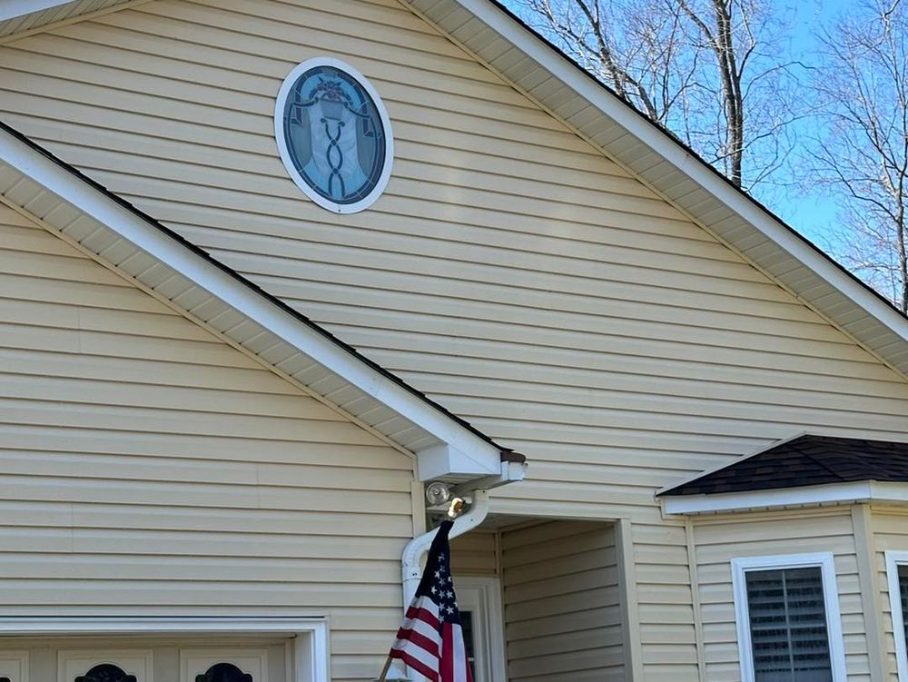 Pressure Washing for Detailed Power Washing & Holiday Lights in Fredericksburg, VA