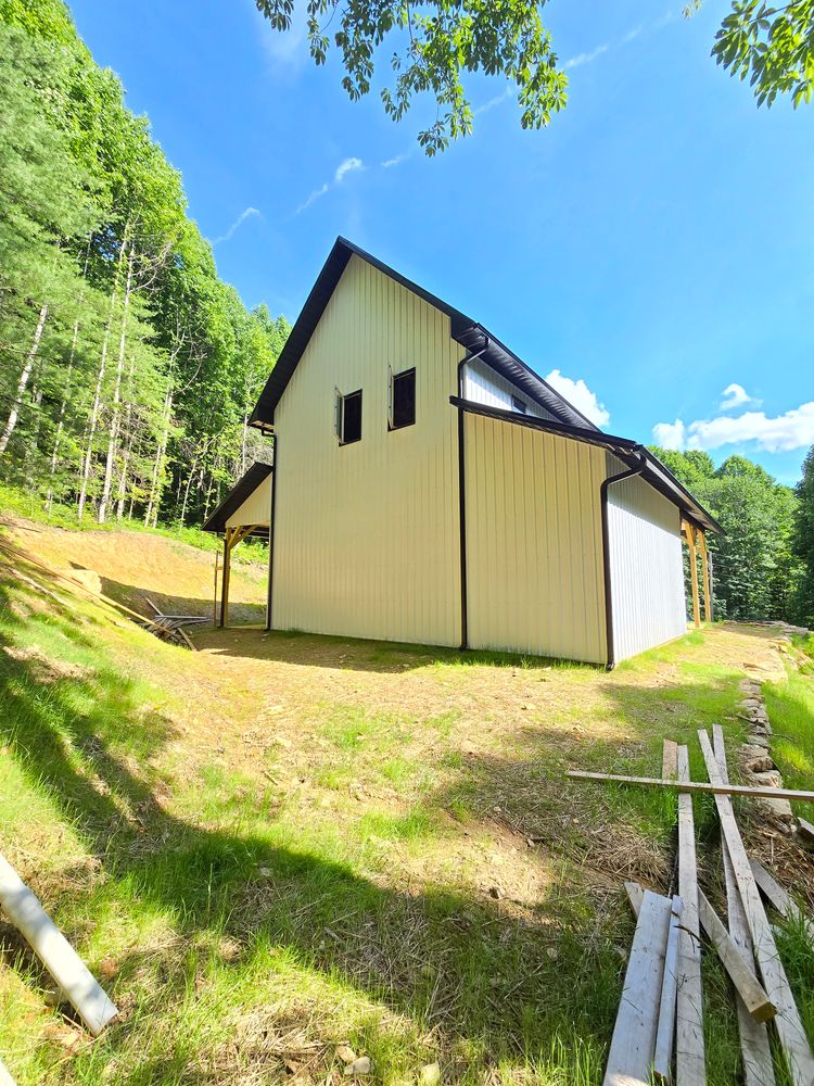 All Photos for Dotson Seamless Guttering LLC in Mars Hill, NC