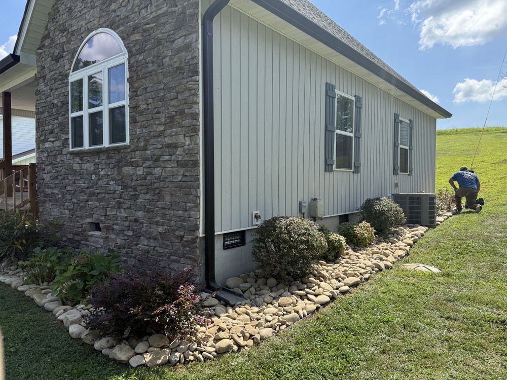 All Photos for Lafollette Mulch, Stone and Lawn Care in La Follette, TN