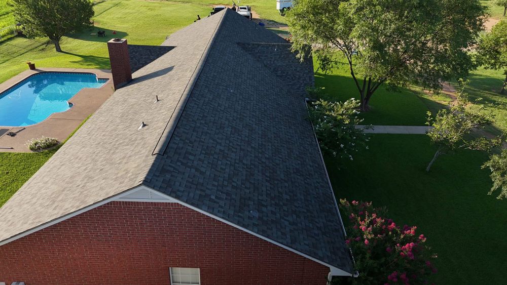 Shingle Roofs  for Barcenas Roofing & Remodeling in San Saba, TX
