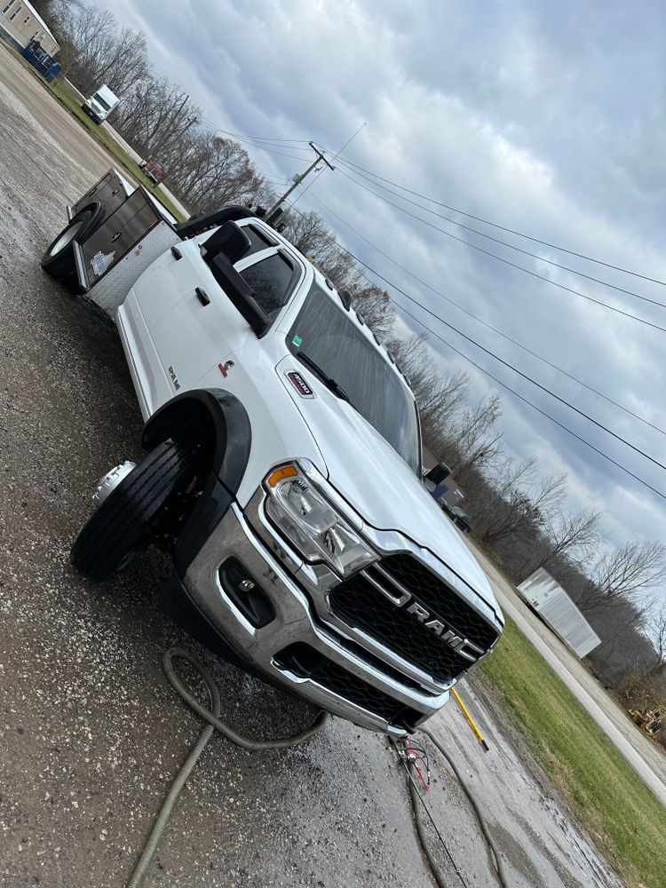 Fleet Washing for 5 Star Hot Wash Services in Ashland, KY