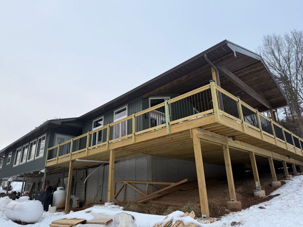 All Photos for Top Hand Roofing and Gutter in Pomeroy, OH