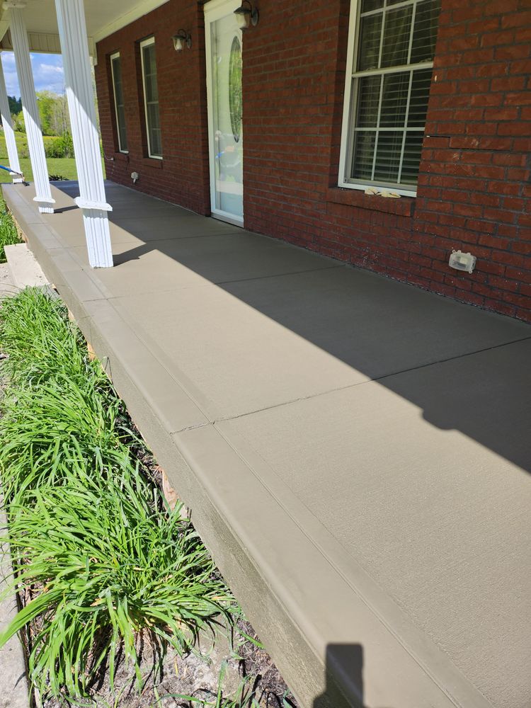 Concrete Patios for Hellards Excavation and Concrete Services LLC in Mount Vernon, KY