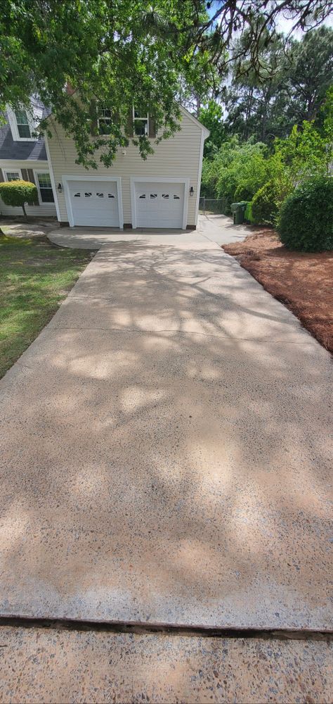 Driveway and Sidewalk Cleaning for Whistle Klean Pressure Washing LLC in Columbia, SC