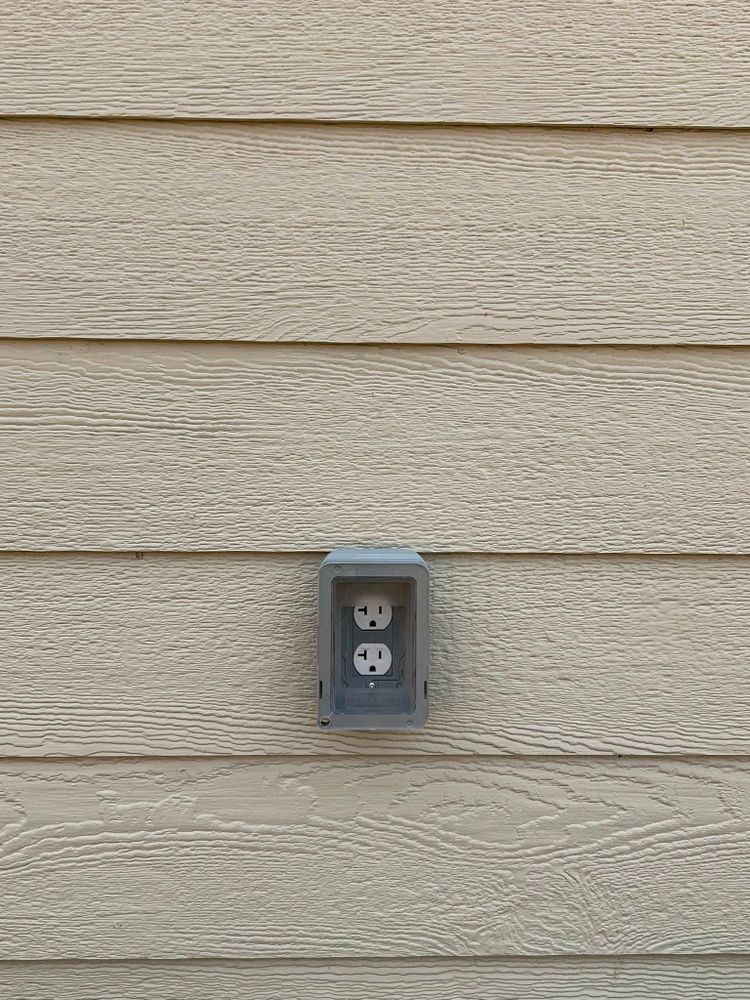 Electrician for Risen Power Electric in Lone Oak, TX