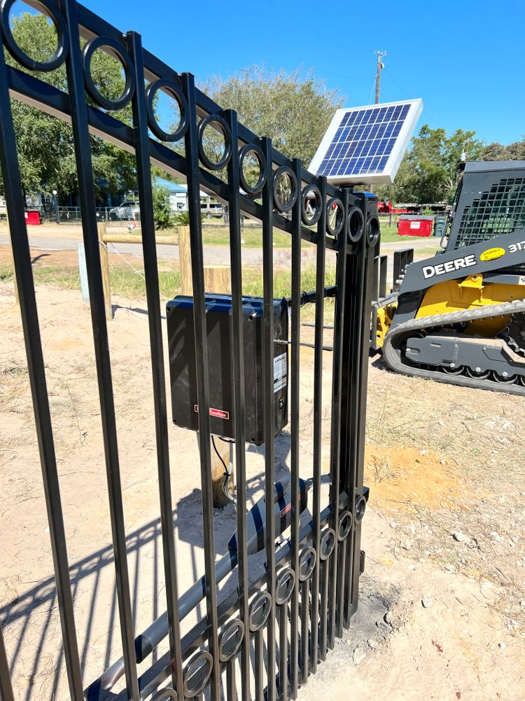 Gates for Pride Of Texas Fence Company in Brookshire, TX